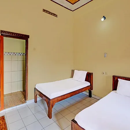 OYO 91208 Suana Guest House